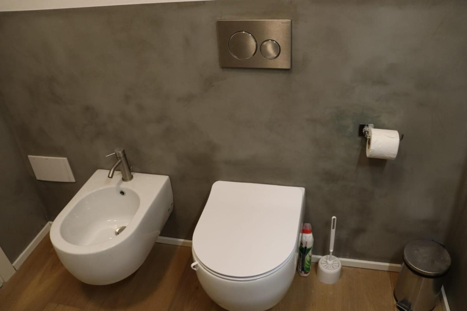בולוניה Little Apartment Over The Canal מראה חיצוני תמונה