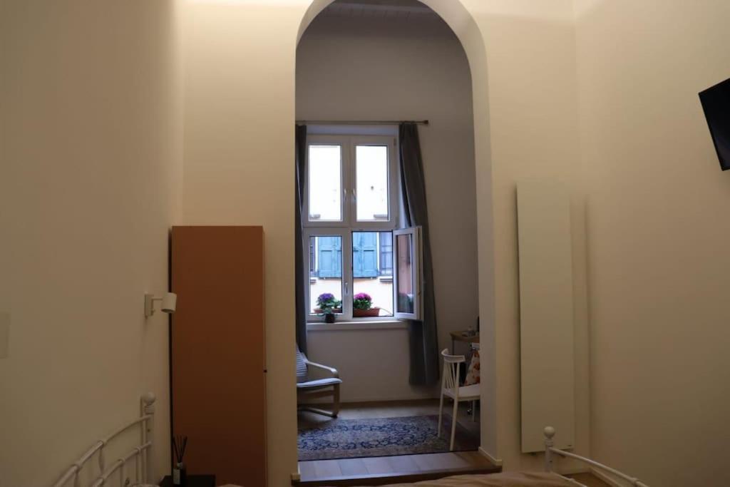בולוניה Little Apartment Over The Canal מראה חיצוני תמונה